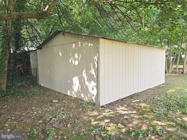 Building Photo - 58 Edgewood Rd