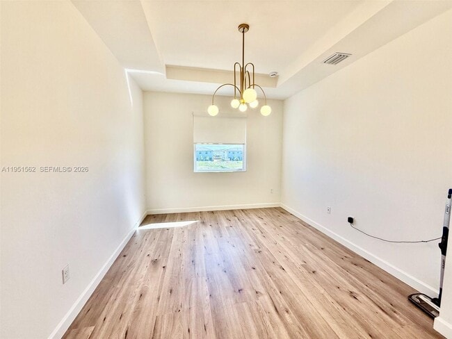 Building Photo - 2767 SE 25th Ave