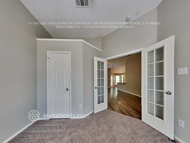 Building Photo - 221 Mulberry Ln