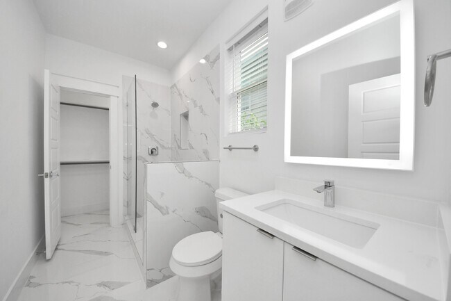 Building Photo - 4608 Coke St