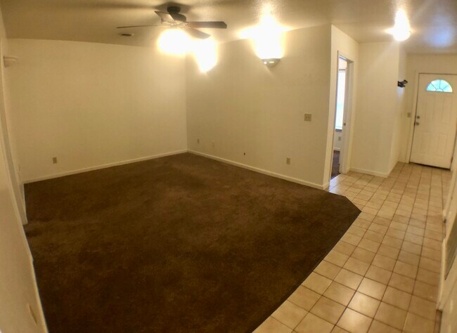 Building Photo - 722 W Broomfield St