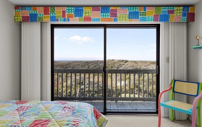 Building Photo - 535 Salter Path Rd