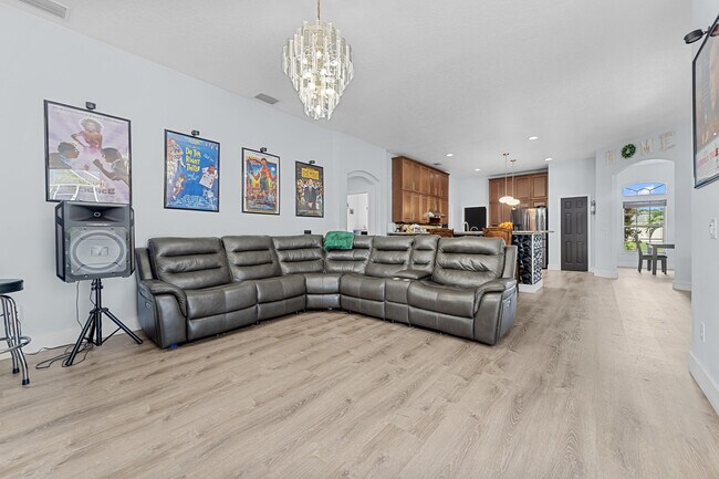 Building Photo - 3183 SW Ann Arbor Rd