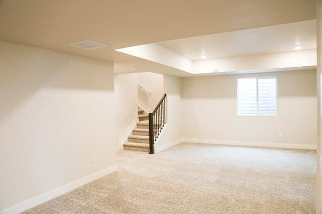 Building Photo - 8547 Cheraw St