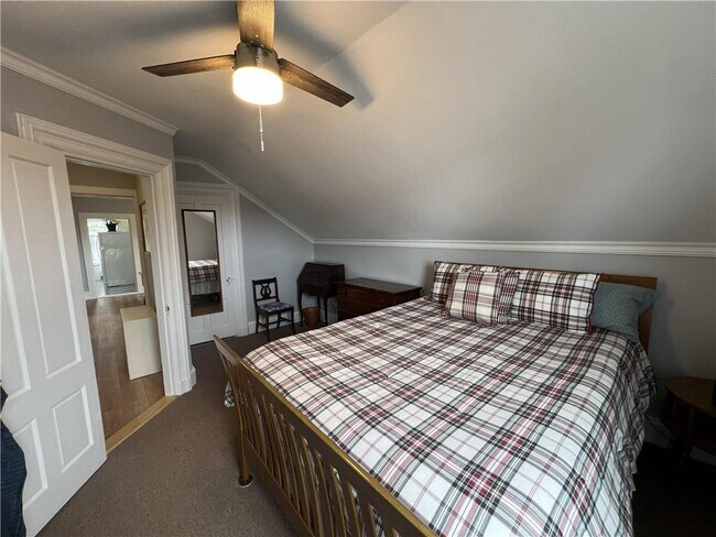 Building Photo - 13 Newport Ave