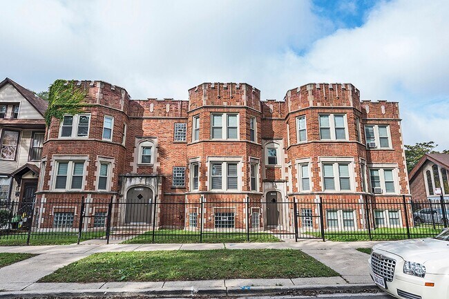 Building Photo - 12000 S Eggleston