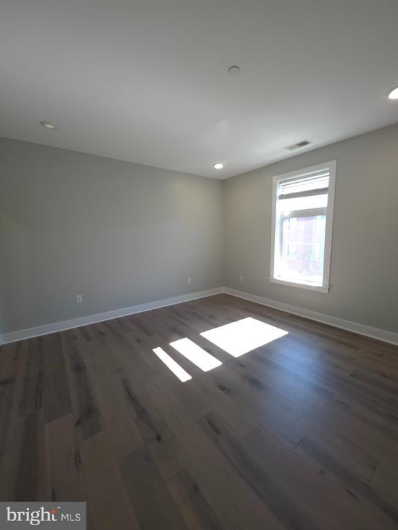 Building Photo - 3925 Haverford Ave