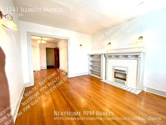 Building Photo - Dormont 1 Bedroom with heat included. Octo...
