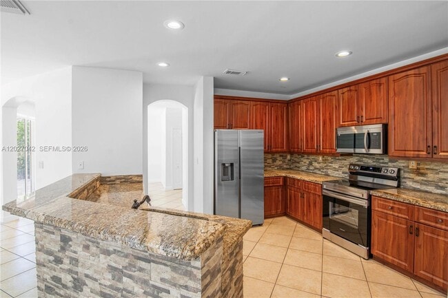 Building Photo - 16001 SW 43rd Terrace