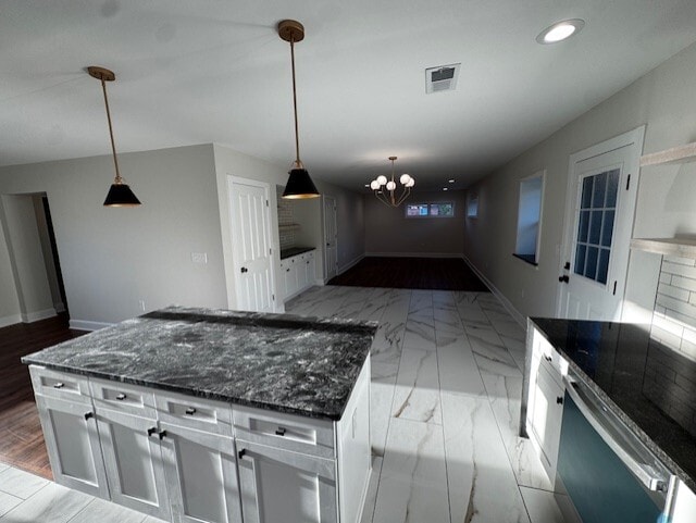 Building Photo - 818 Francis Pl