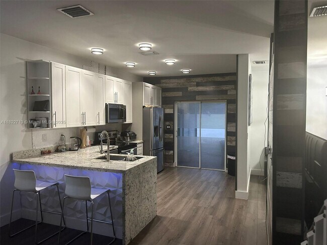 Building Photo - 3065 N 36th Ave
