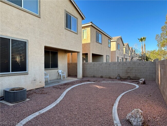 Building Photo - 9012 Vintage Wine Ave