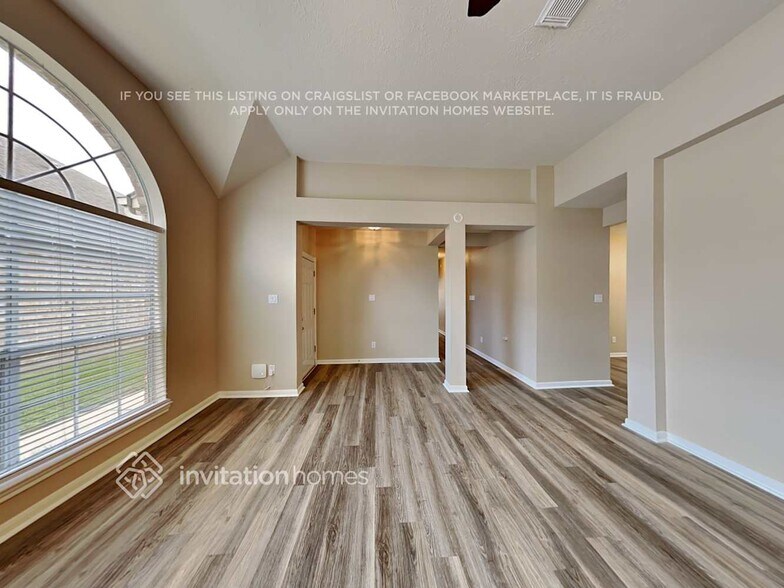 Building Photo - 3831 Princeton Park Ct