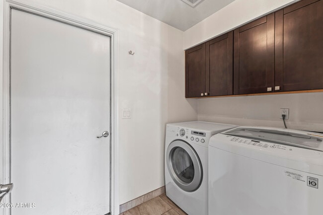 Building Photo - 5245 E Acoma Dr