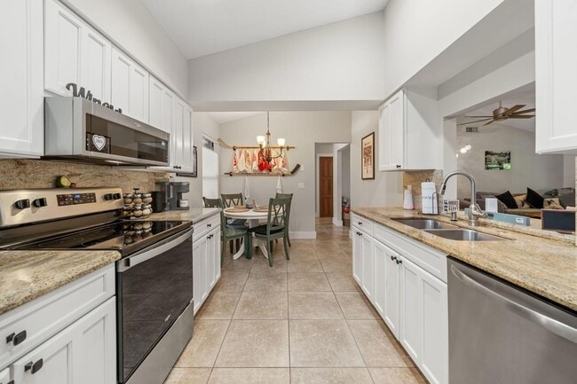 Building Photo - 11837 Donlin Dr