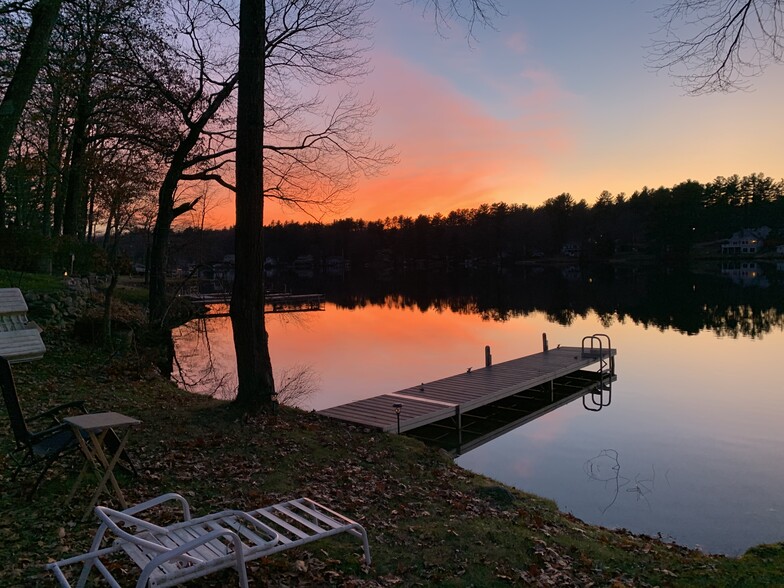 Faces west so beautiful sunsets are common - 30 Klondike Rd