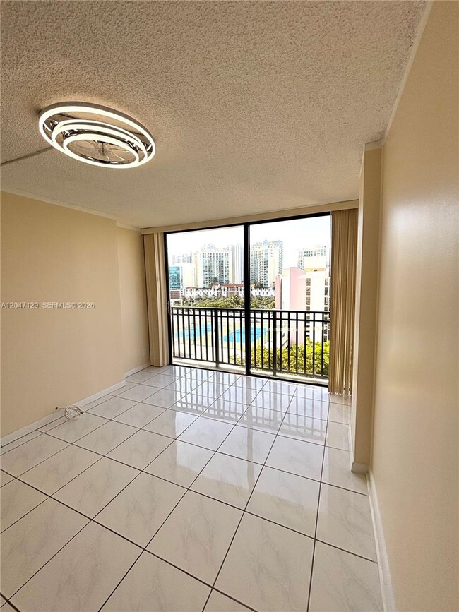 Building Photo - 17011 N Bay Rd