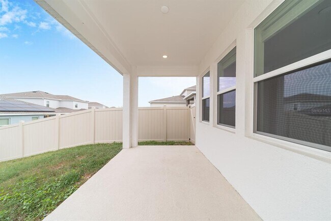 Building Photo - 2898 Armstrong Ave