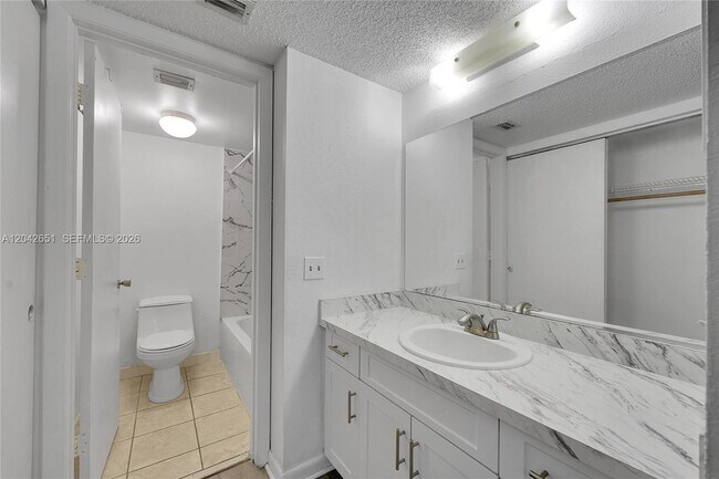 Building Photo - 1200 NW 87th Ave