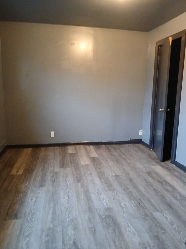 Building Photo - 3504 Blackstone Ave