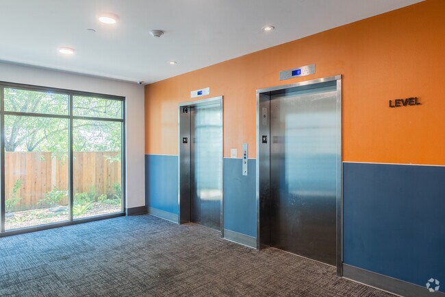 Elevator Lobby - The Canopy Apartments at Powell