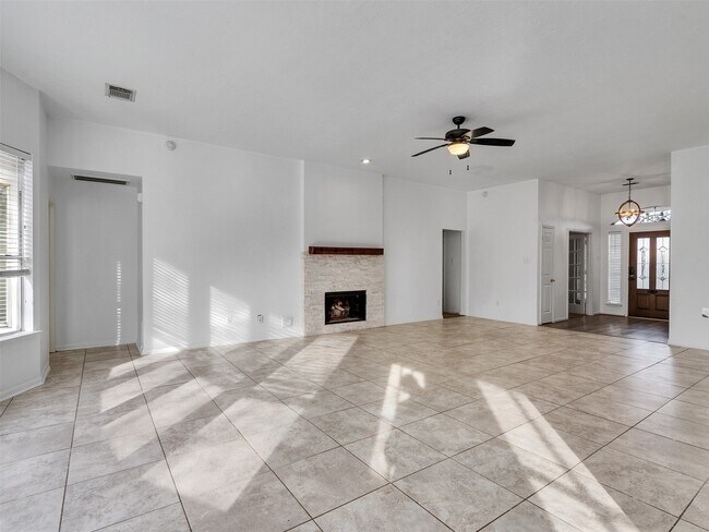 Building Photo - 3327 La Seine Ln