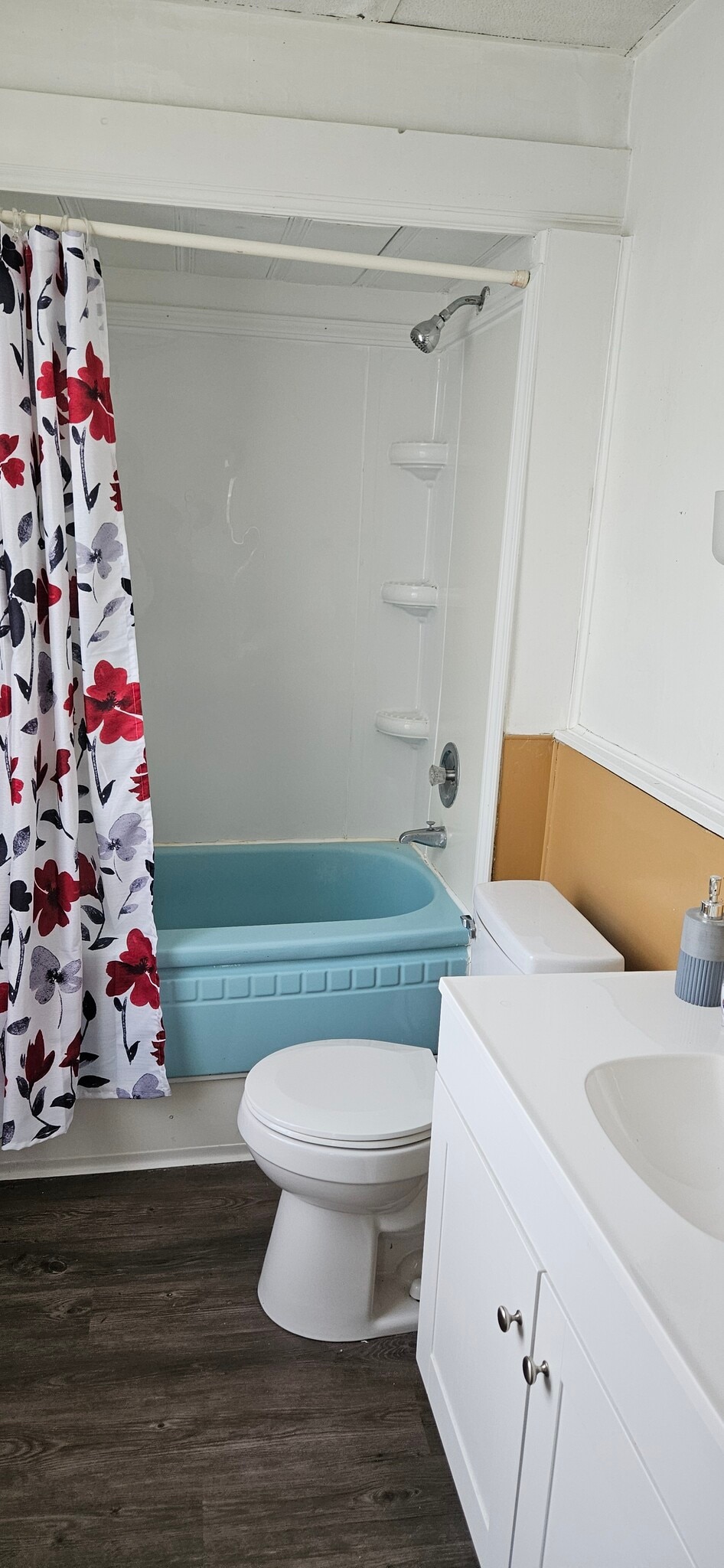 Full bath - 9 Fulton Ln