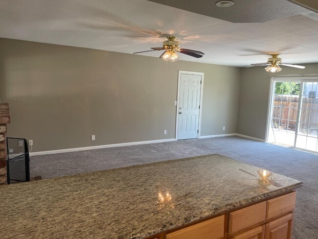 Building Photo - 1570 Camille Ct