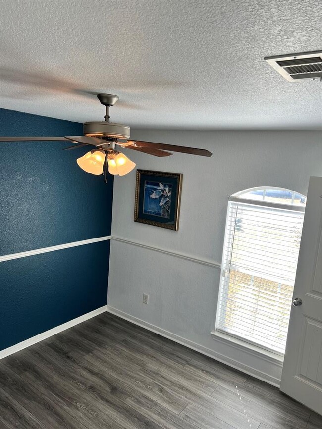 Building Photo - 1213 Trailboss Dr