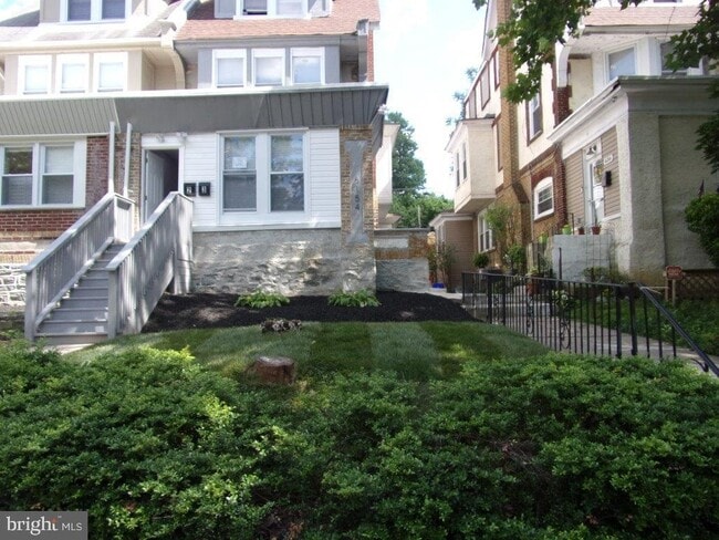 Primary Photo - 6154 Lebanon Ave