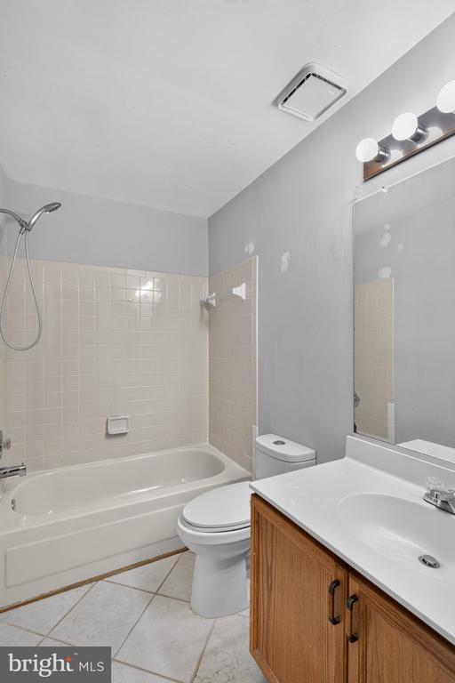 Building Photo - 10925 Postern Ct