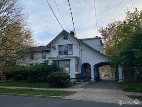Building Photo - 76 S Adelaide Ave