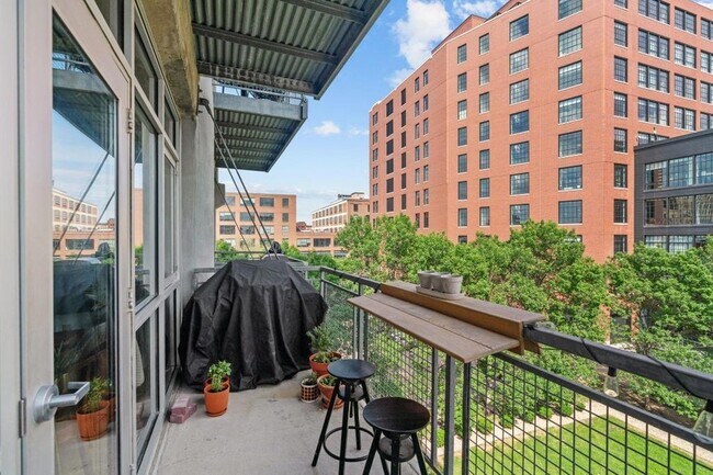 Building Photo - 748 N 3rd St