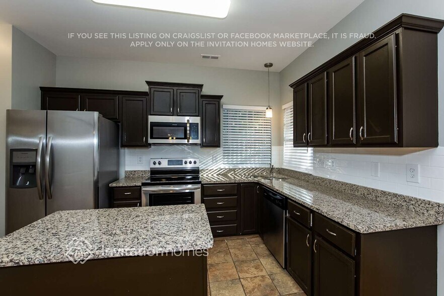 Building Photo - 16119 Amber Field Dr