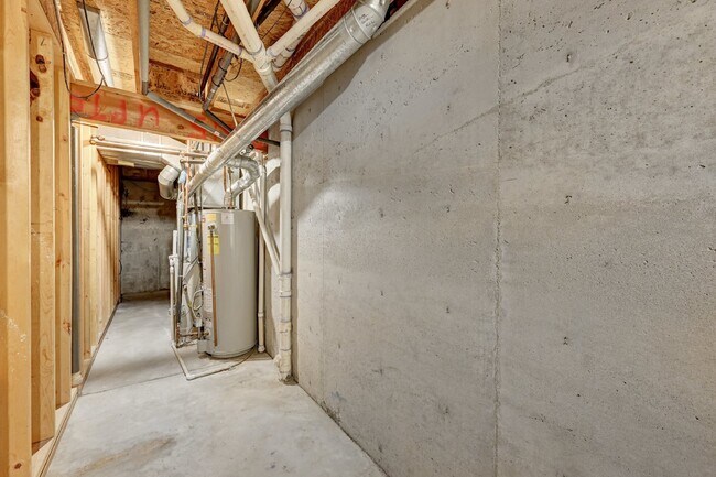 Building Photo - $2,245 - 3 Bed, 3 Bath Home with Finished ...