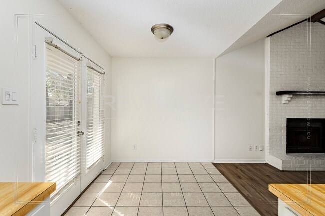 Building Photo - Beautifully Renovated 3 Bed 2 Bath Home in Theodore