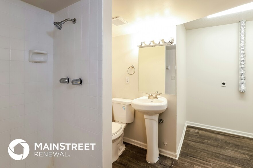 Building Photo - 2505 Folsom St