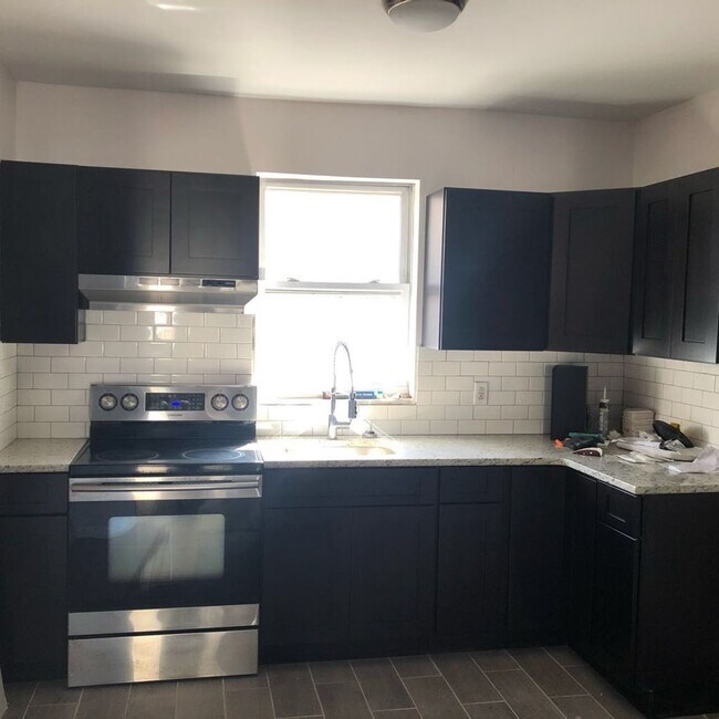 Building Photo - 5218 Pentridge St