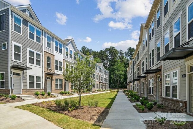 Building Photo - 4375 Raleigh St