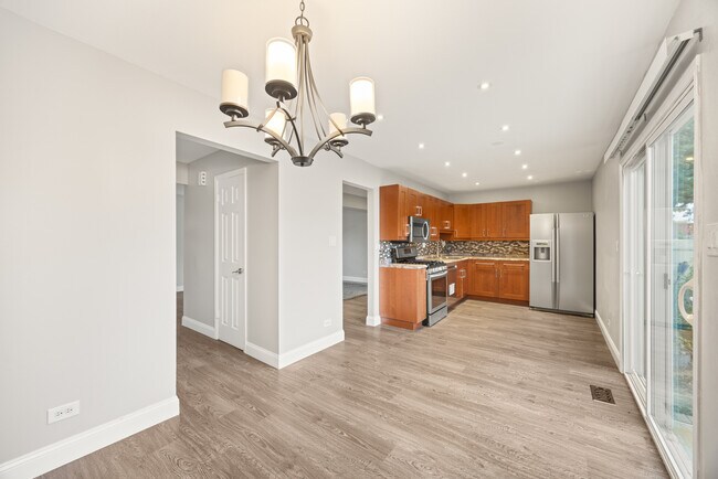 Building Photo - 125 41st St