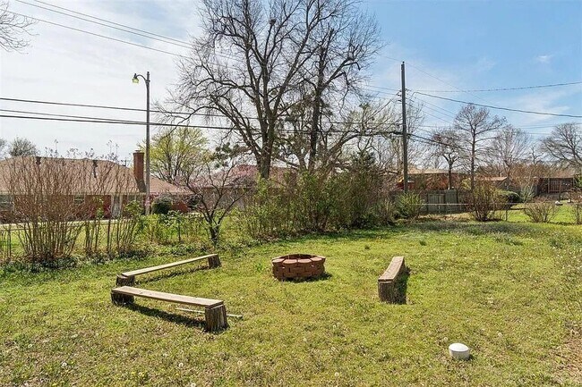 Building Photo - 3612 Treadwell Dr