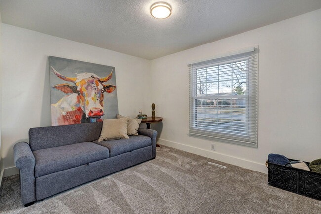 Building Photo - 4094 S Eaton Ave