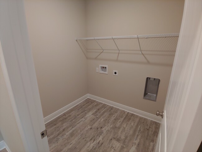 Laundry room - 133 Stonegate Drive