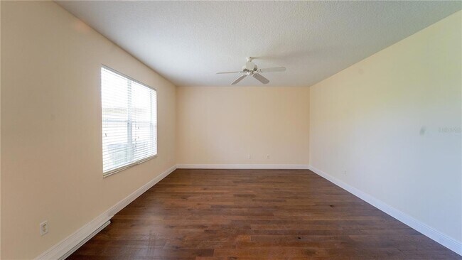 Building Photo - 2264 Hillshire Dr