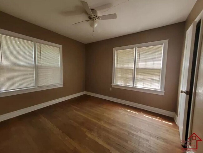 Building Photo - 1308 Virginia Ave