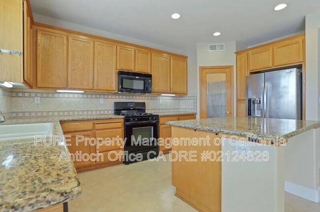 Building Photo - 4581 Bonraven Way