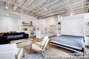 Building Photo - 1115 S Alamo St