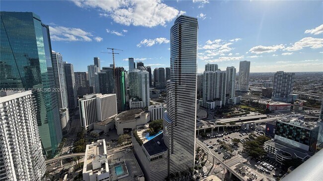 Building Photo - 151 SE 1st St