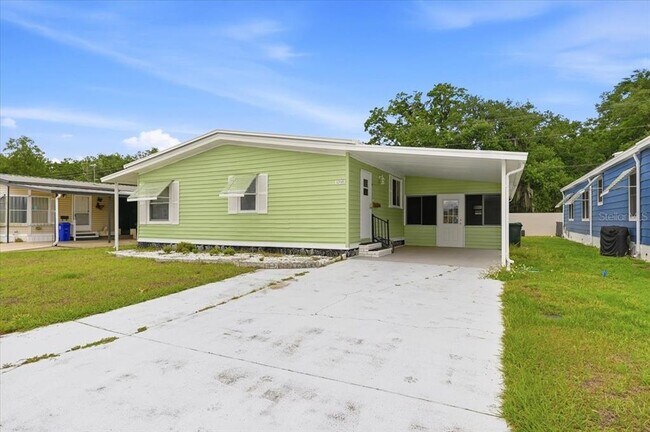 Building Photo - 1798 Fox Hill Dr