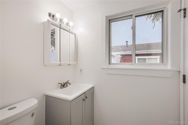 Master Bath - 8661 McDougal St